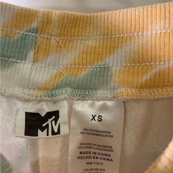 MTV XS Tropical Print Shorts‎ - Picture 5 of 7